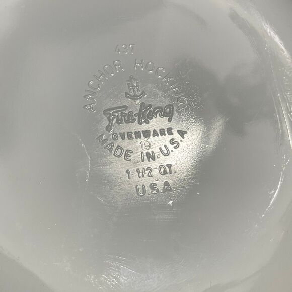 VTG Fire-King Meadow Green Casserole 1.5 QT with lid. - Picture 9 of 9